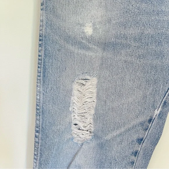Vintage Wrangler Light Wash Straight Leg High Waist Jeans - Picture 7 of 8